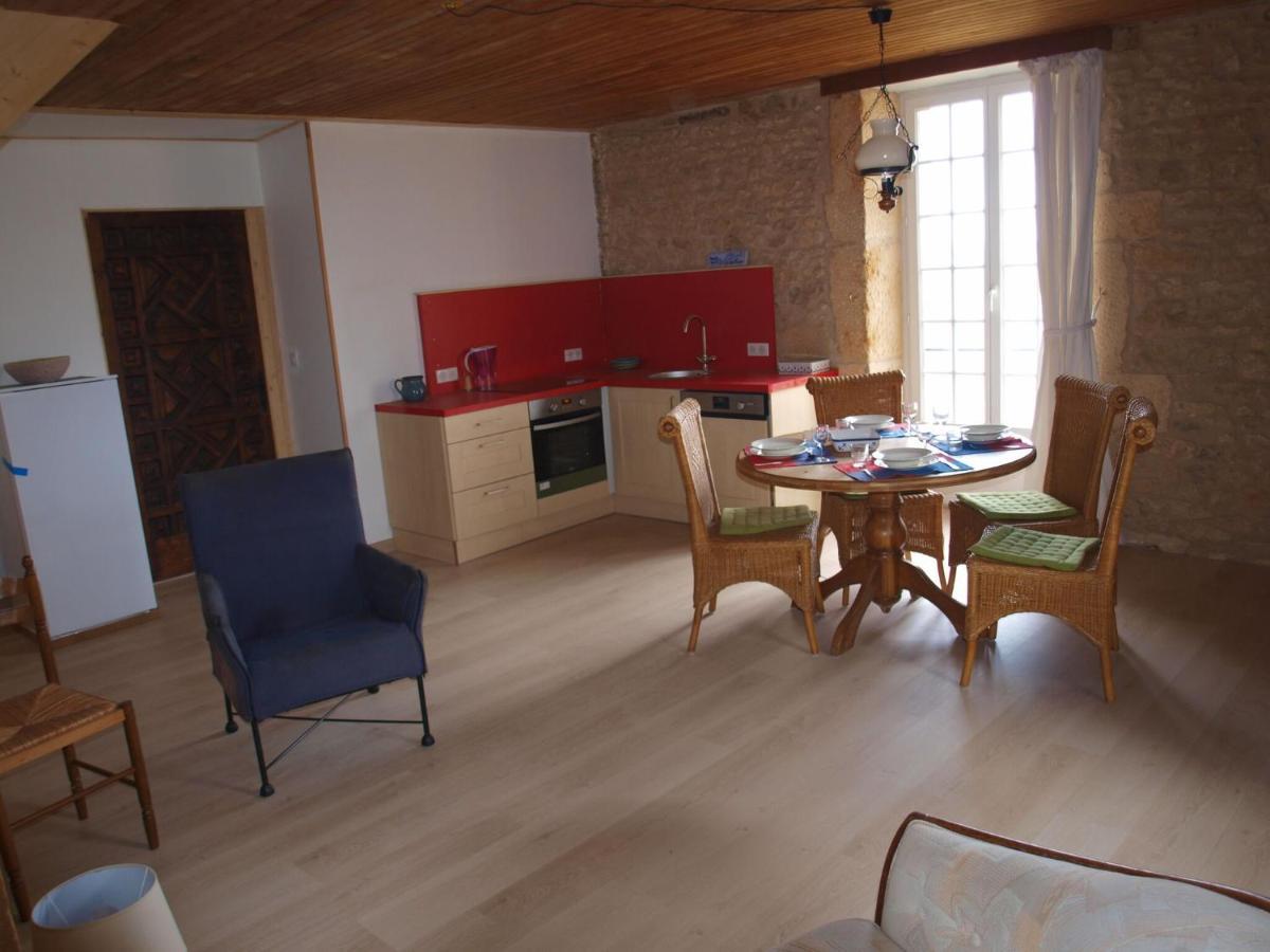 Cozy Cottage In Aquitaine With Private Swimming Pool Peyzac-le-Moustier Esterno foto