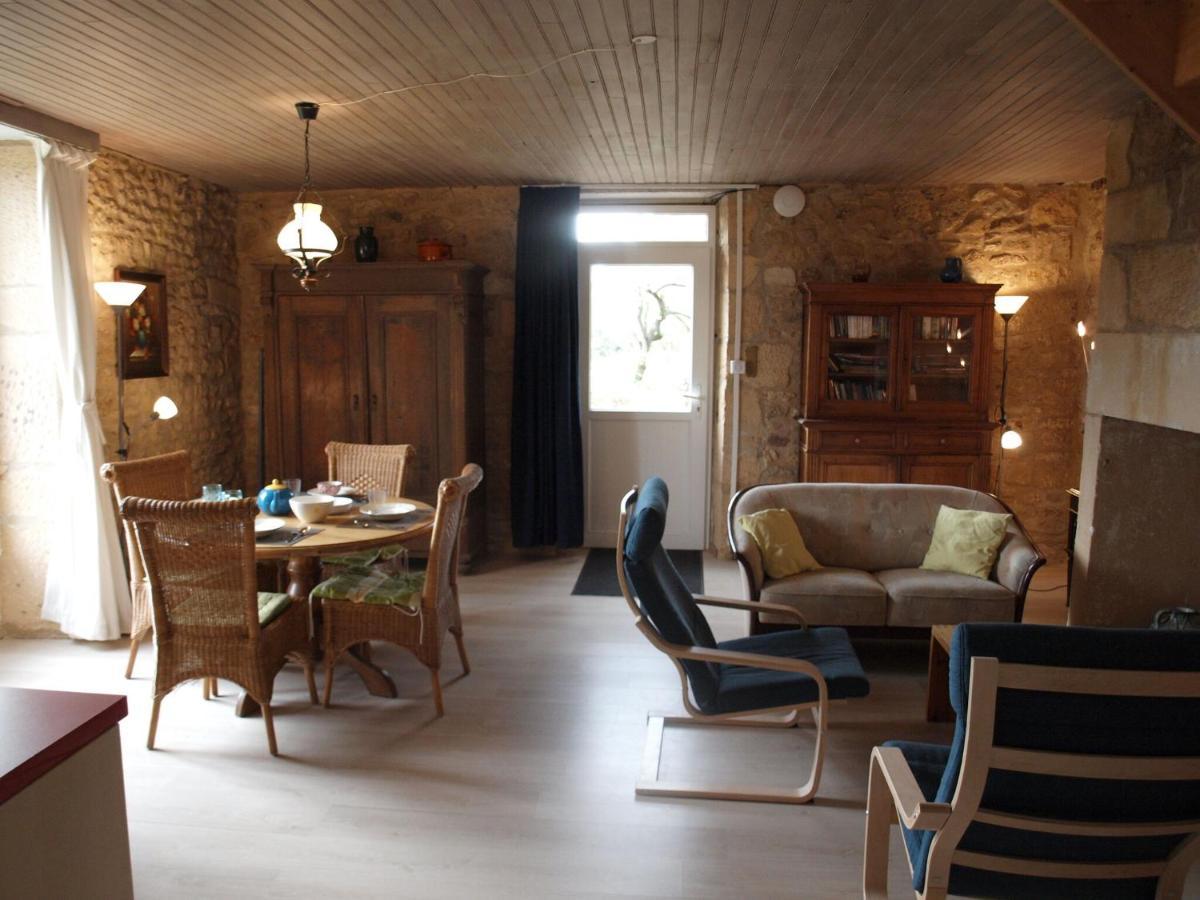 Cozy Cottage In Aquitaine With Private Swimming Pool Peyzac-le-Moustier Esterno foto