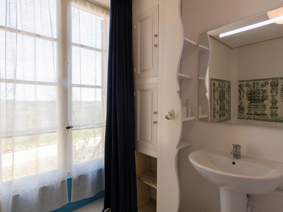 Cozy Cottage In Aquitaine With Private Swimming Pool Peyzac-le-Moustier Esterno foto